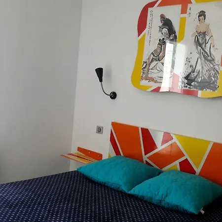 Residencia Platja De 罗萨斯